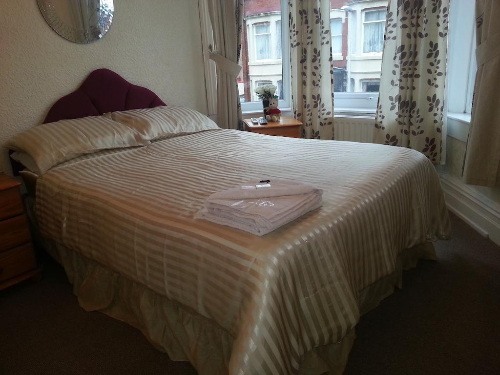 Lynwood Bed & Breakfast - Blackpool, Blackpool